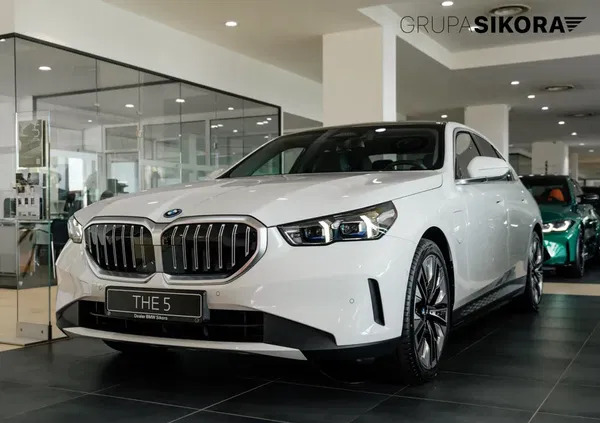 śląskie BMW Seria 5 cena 289900 przebieg: 14000, rok produkcji 2023 z Mikołów